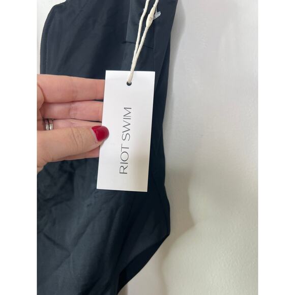 NWT Riot Swim Lana One-Piece Open Deep V Back Pull On Swimsuit Black Size: Large - Picture 4 of 9